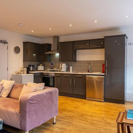 Cute 1 Bed Apartment 2 Mins From The Sea - Sleeps 4, Flat 8 The Gables, Church Street, Lyme Regis Esterno foto
