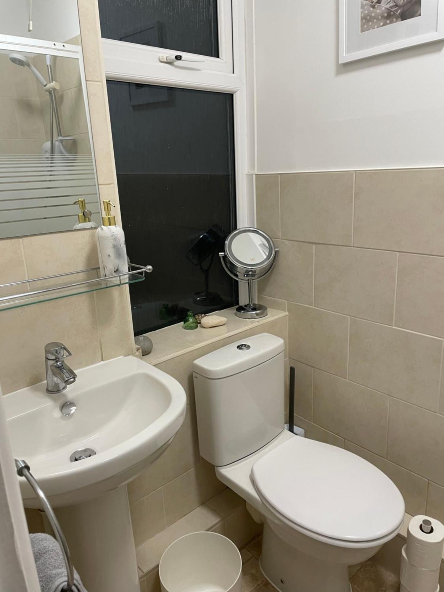 Cute 1 Bed Apartment 2 Mins From The Sea - Sleeps 4, Flat 8 The Gables, Church Street, Lyme Regis Esterno foto